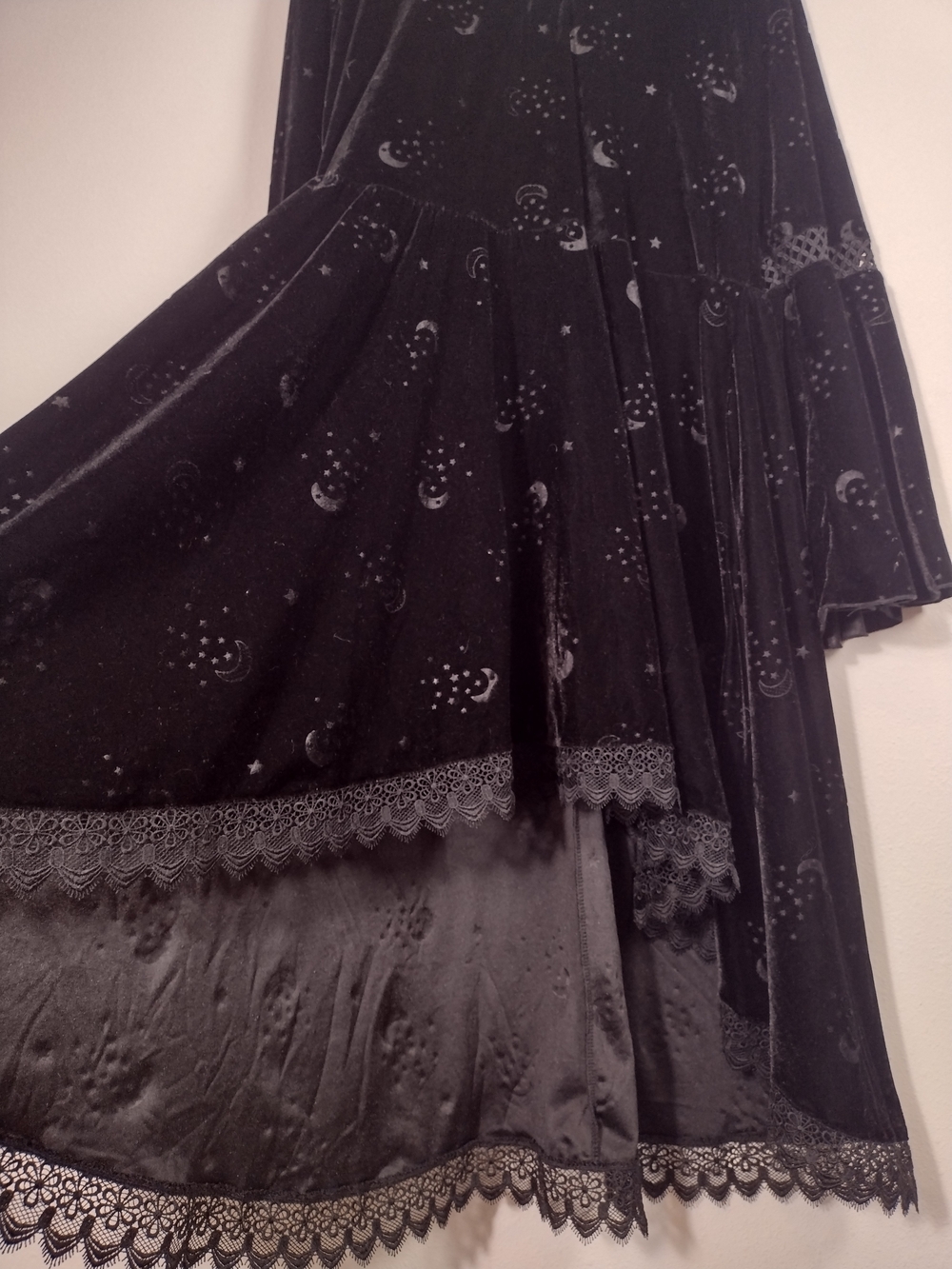 Spirit Halloween Celestial Coven Hooded Velvet Bell Sleeve High Low Mini Dress - Picture 10 of 15